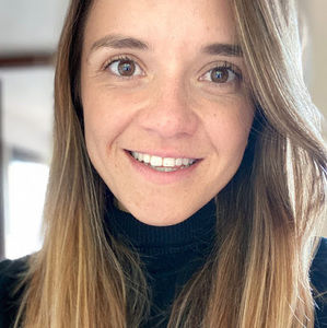 Meet your Posher, Carolina